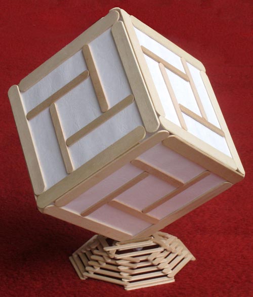 Cube light made from popsicle sticks and paper DIY family